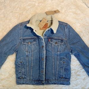NWT Levi’s Women’s Classic Blue Sherpa Jacket